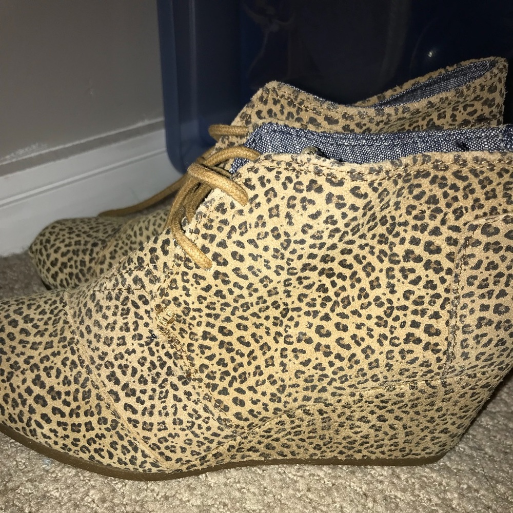 TOMS leopard print wedges